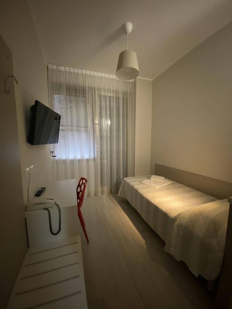 Hotel Due Giardini Milano Ngoại thất bức ảnh